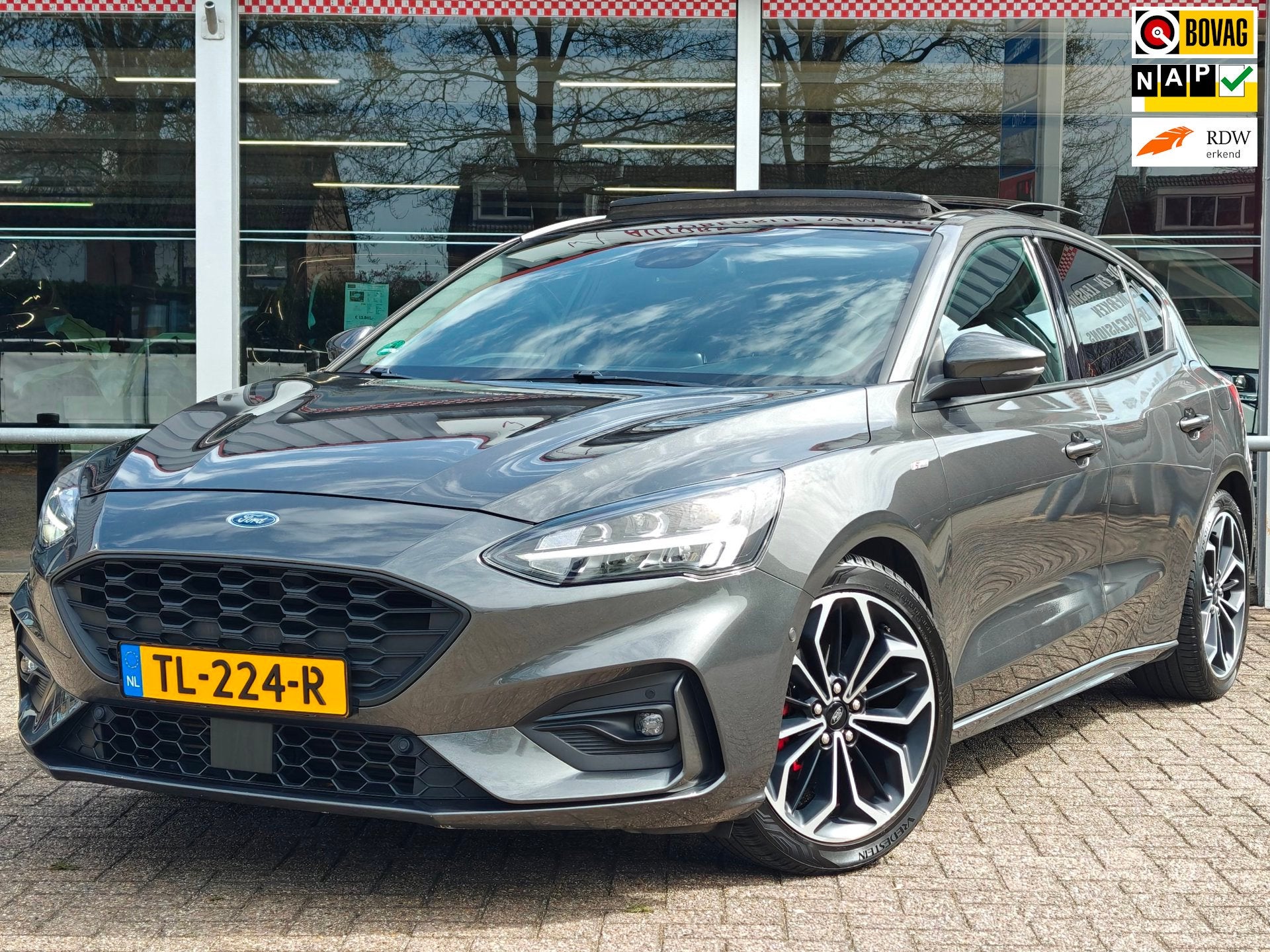 Ford Focus 1.0 EcoBoost ST Line Business | LED | Panoramadak, Auto's, Gebruikt, Euro 6, Origineel Nederlands, Bedrijf