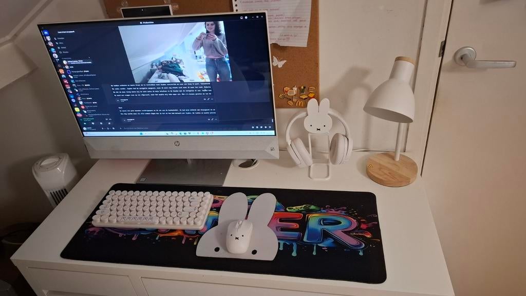 Complete HP All-in-One PC Setup met Touchscreen, Ophalen, Zo goed als nieuw, Met monitor, HP