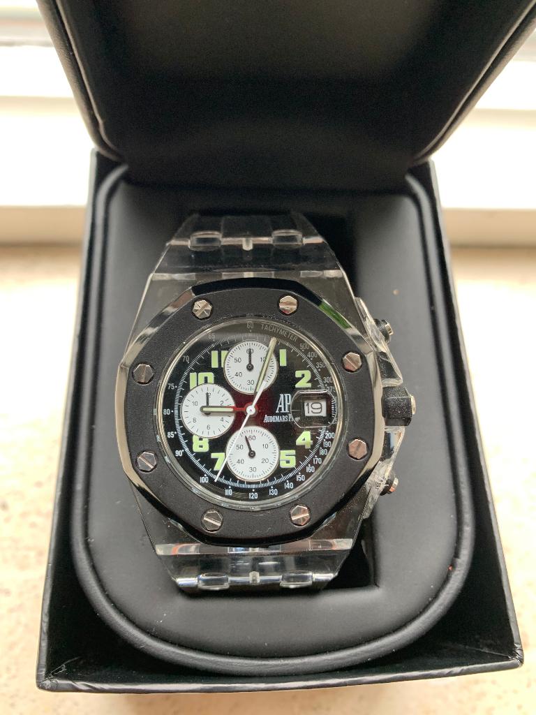 SPLINTERNIEUW EN UNIEK HORLOGE VAN KUNSTOF MET RUBBEREN BAND, Overige merken, AP, Staal, AP