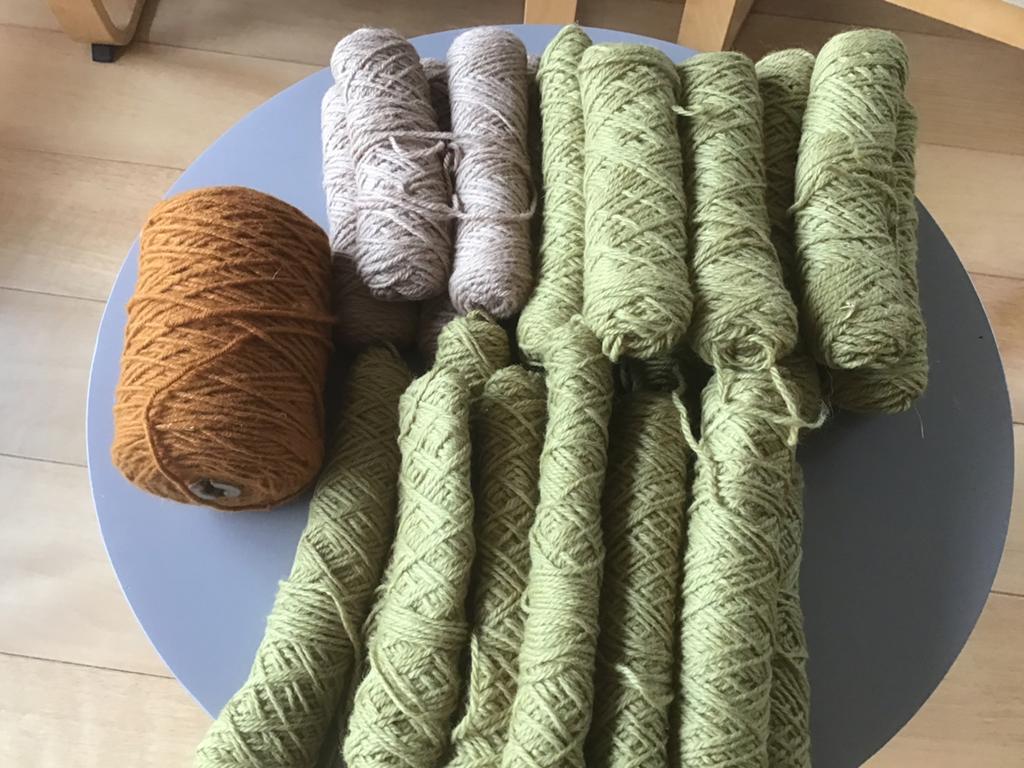 Ruim 2 kilo dikke wol smyrna, Ophalen of Verzenden, Nieuw, Breien of Haken, Wol of Garen