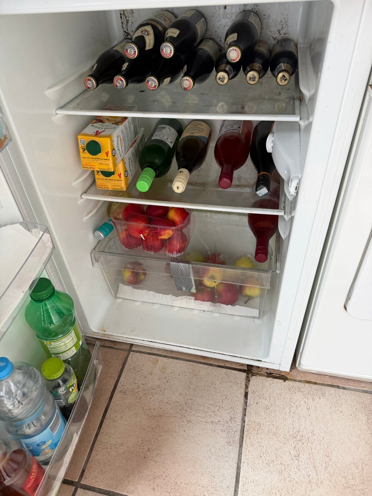 Zanussi koelkast - Compact en functioneel, 100 tot 150 liter, 45 tot 60 cm, Ophalen, 85 tot 120 cm