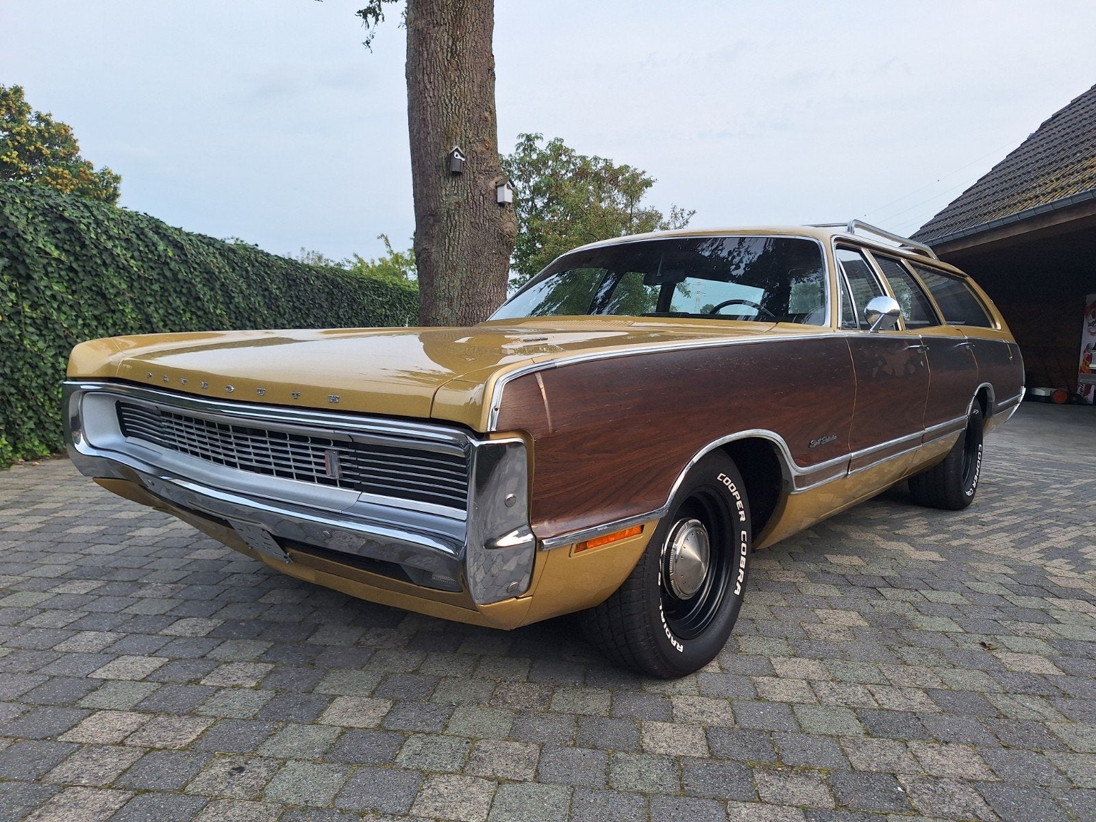 Plymouth Sport Suburban, foto 3