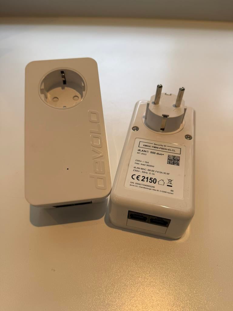 2x wifi adapters Devolo dlan 550, Ophalen of Verzenden, Zo goed als nieuw