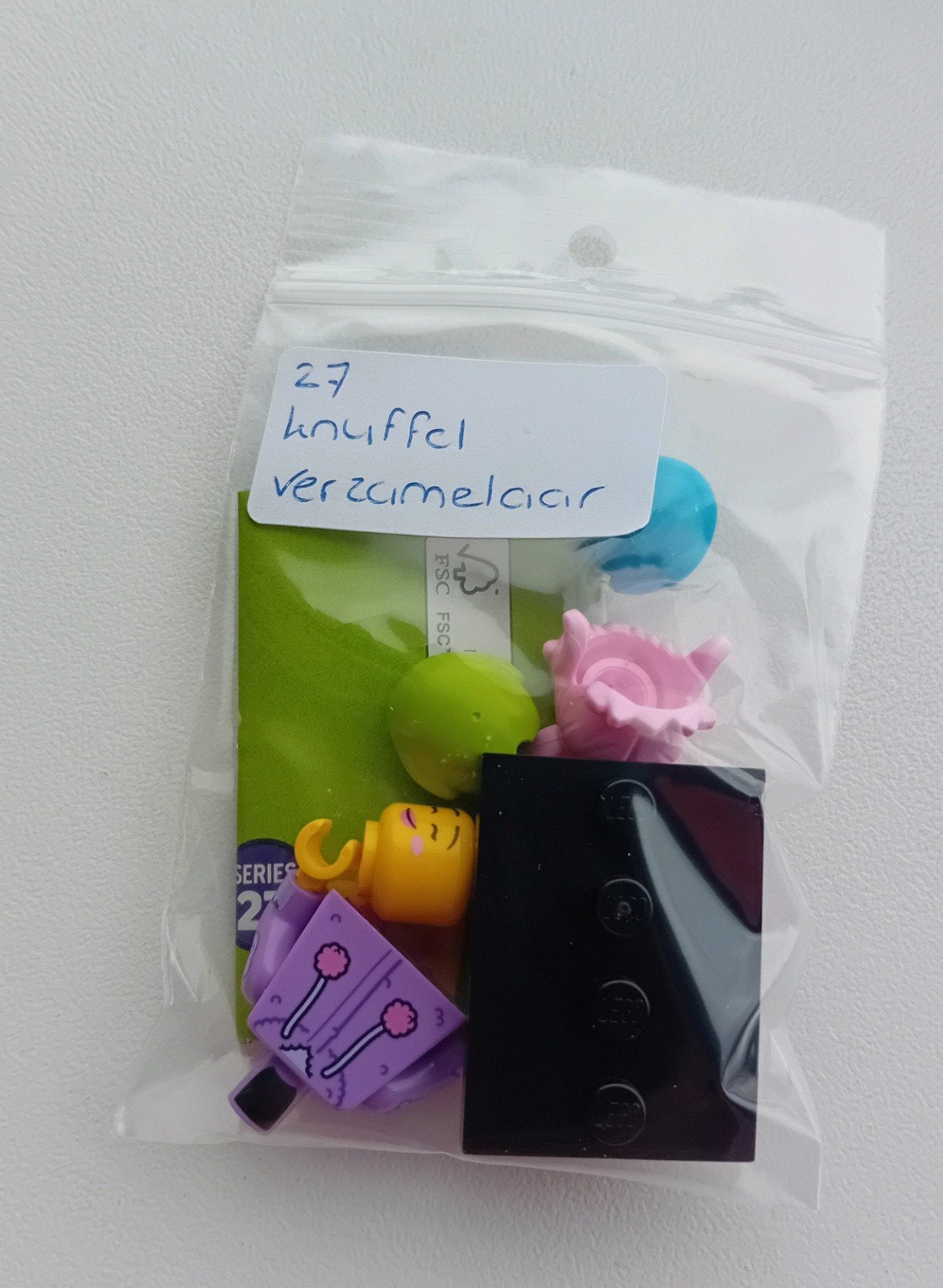 Lego minifiguur knuffelverzamelaar nieuw, CMF 27, Lego, Nieuw, Ophalen of Verzenden, Minifiguur