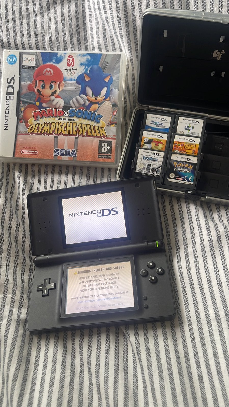 Nintendo DS Lite met spellen en oplader - Werkende staat, Spelcomputers en Games, Ophalen, Gebruikt, DS Lite, Met games