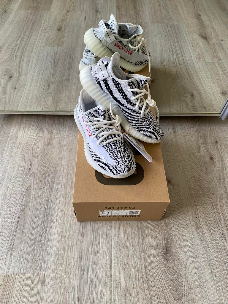 Adidas Yeezy Boost 350 V2 Zebra, maat 39 1/3, Ophalen, Wit, Nieuw, Sneakers of Gympen