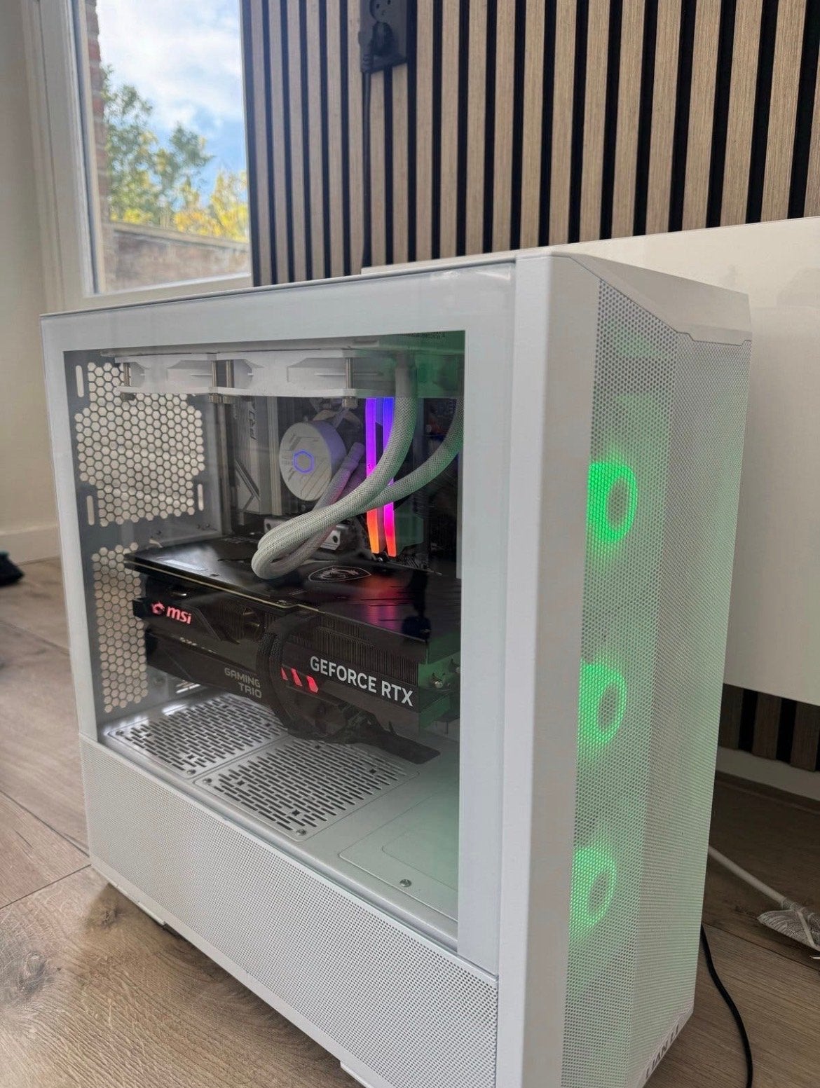Foto 6 van Gaming PC RTX 4070Ti | Ryzen7 32GBRAM | 7800x3D | DDR5 | 2TB