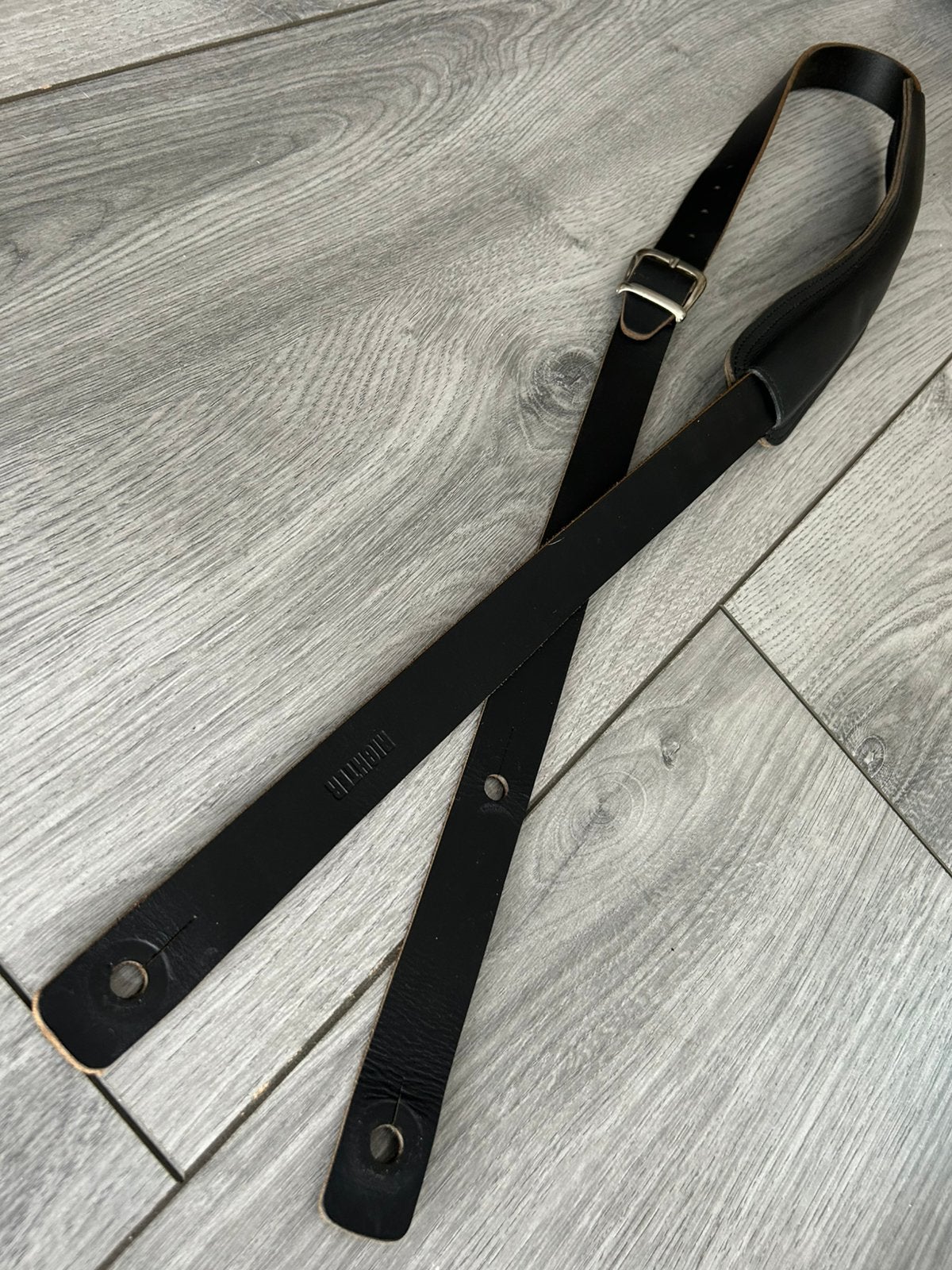 RICHTER Slim Deluxe Guitar Strap Buffalo Black - 1020, Muziek en Instrumenten, Instrumenten | Toebehoren, Ophalen of Verzenden