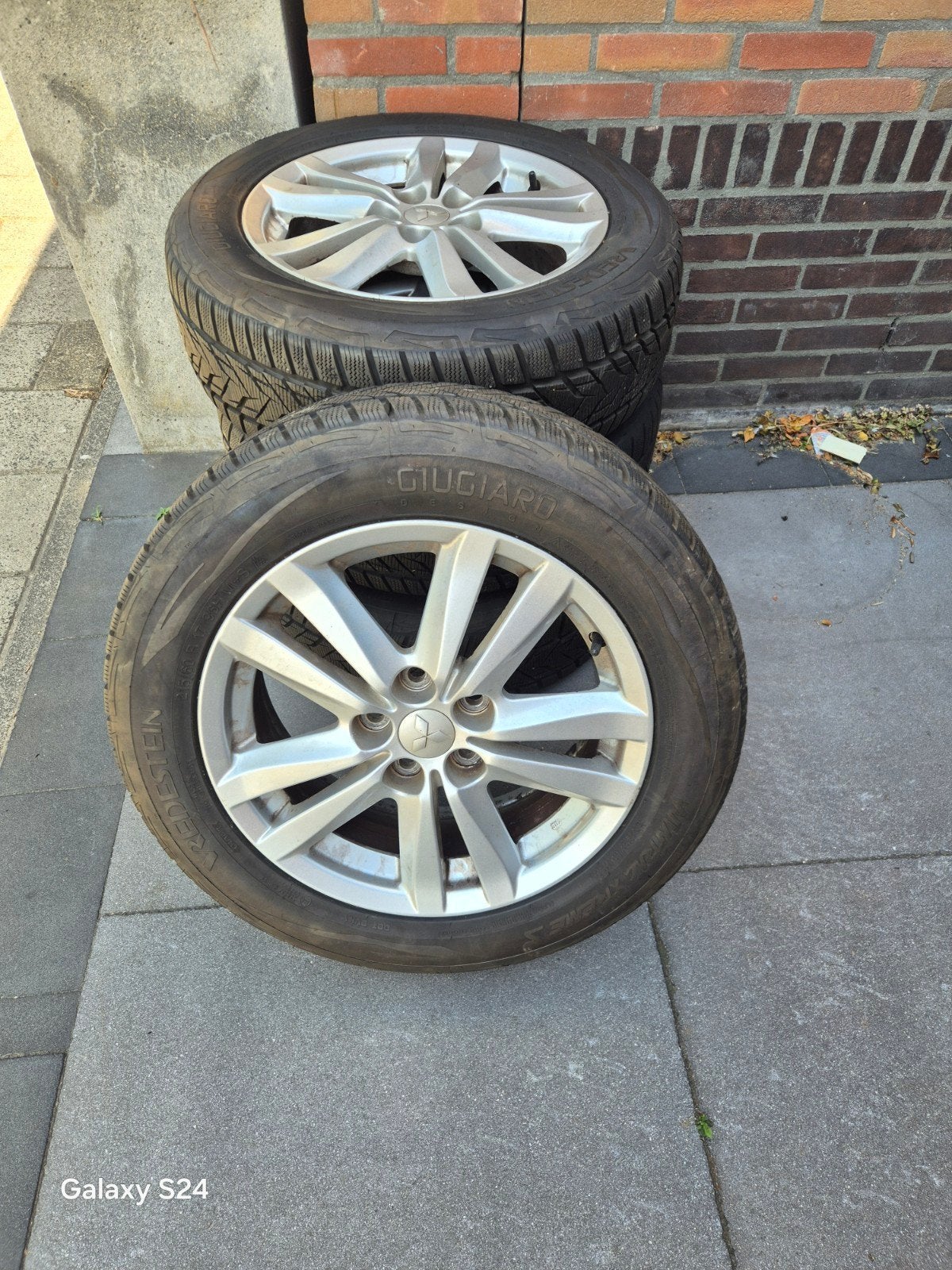 Winterbanden met velgen - Giugiaro, 17 inch, Auto-onderdelen, Banden en Velgen, Ophalen, Gebruikt, Banden en Velgen, 17 inch