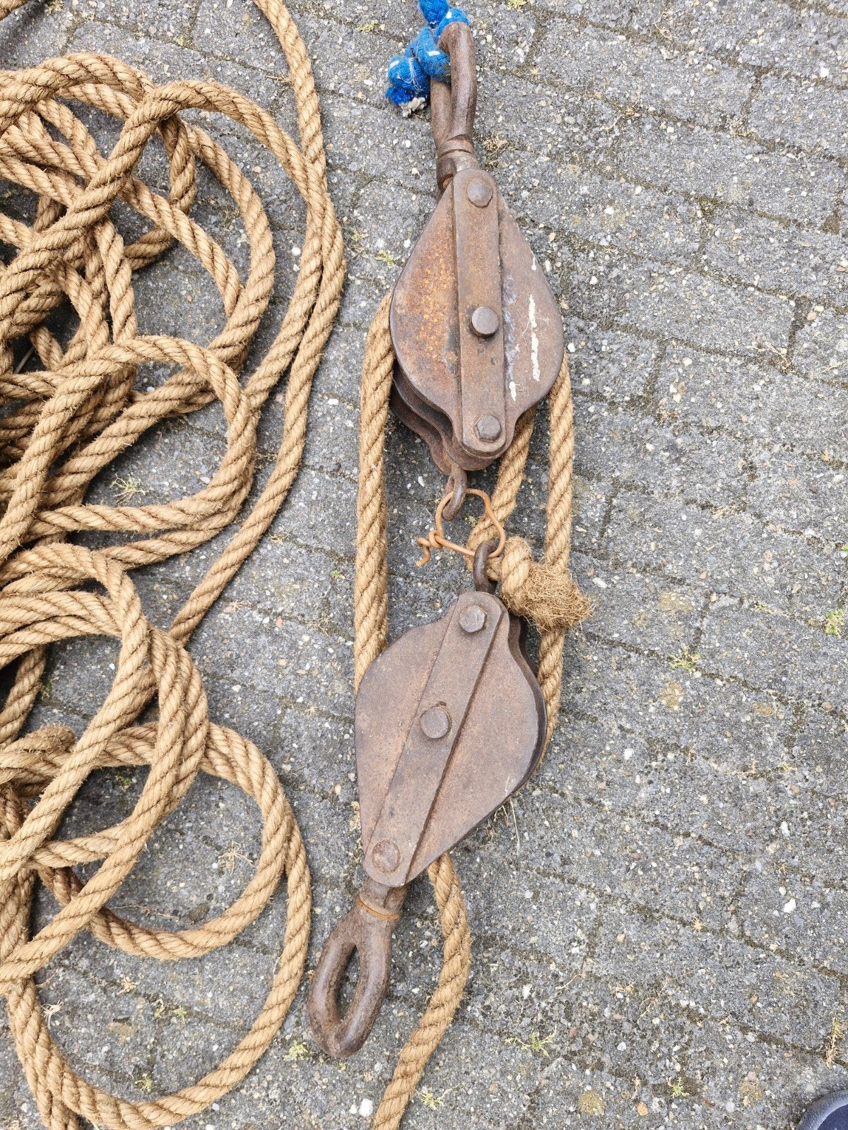 Katrollen met touw, Antiek en Kunst, Ophalen