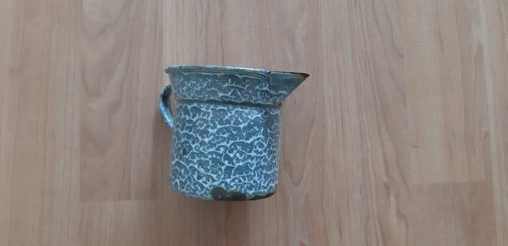 Emaille grijs gewolkte melkkoker en vergiet, Antiek en Kunst, Antiek | Emaille, Ophalen of Verzenden