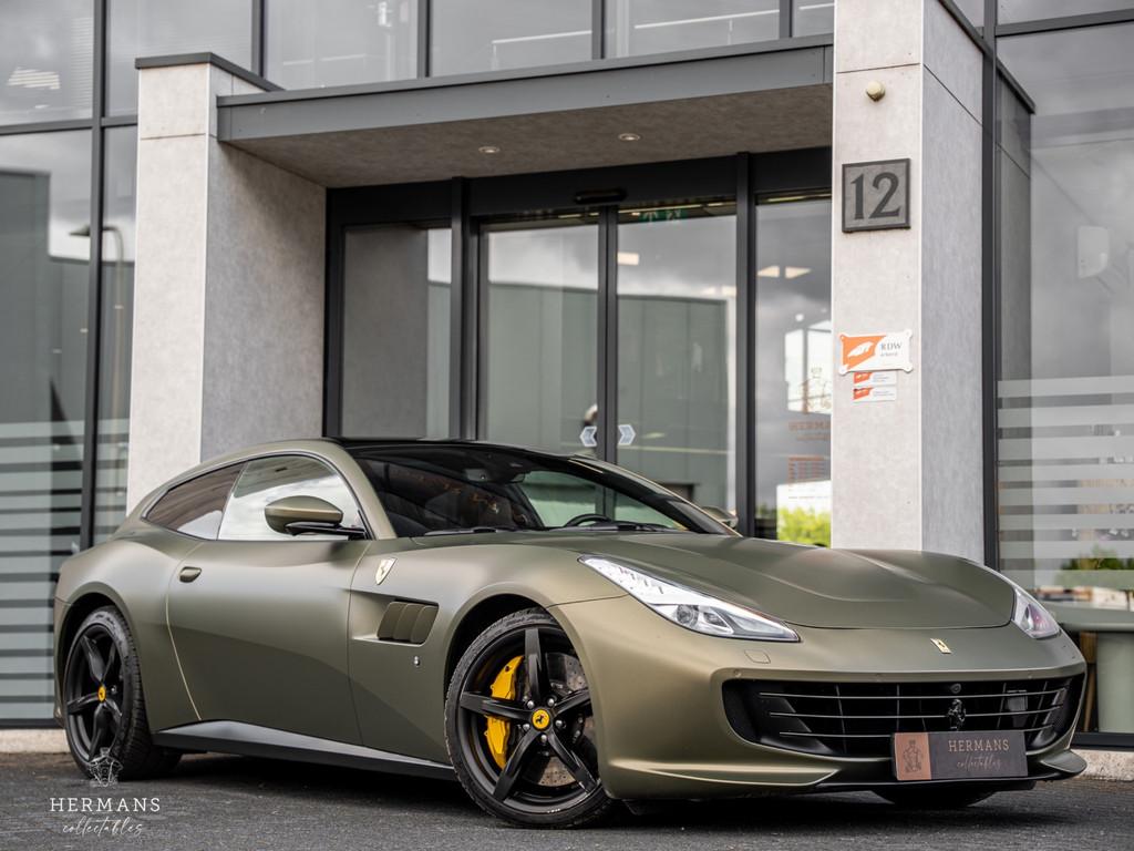 Ferrari GTC4Lusso T 3.9 V8 / Warranty / Passenger Display /, Achterwielaandrijving, Wit, Leder, 3855 cc