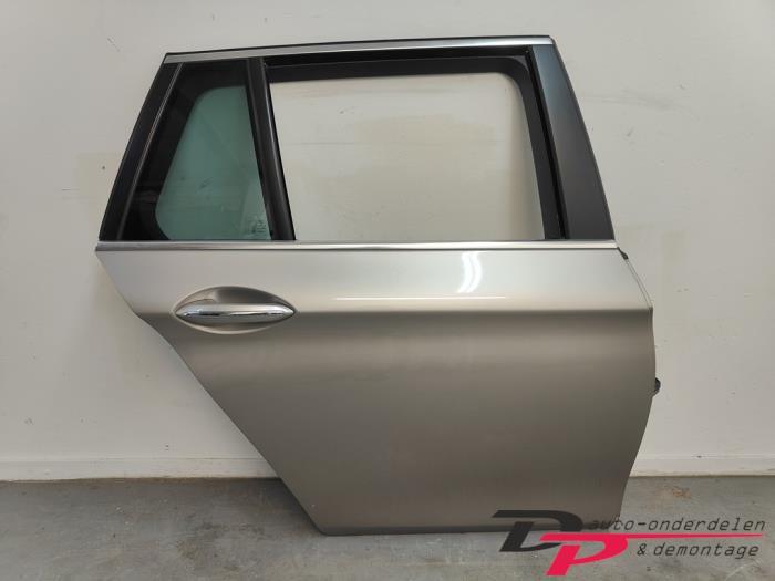 Portier 4Deurs rechts-achter van een BMW 5-Serie (A72), Gebruikt, -, Deur, -