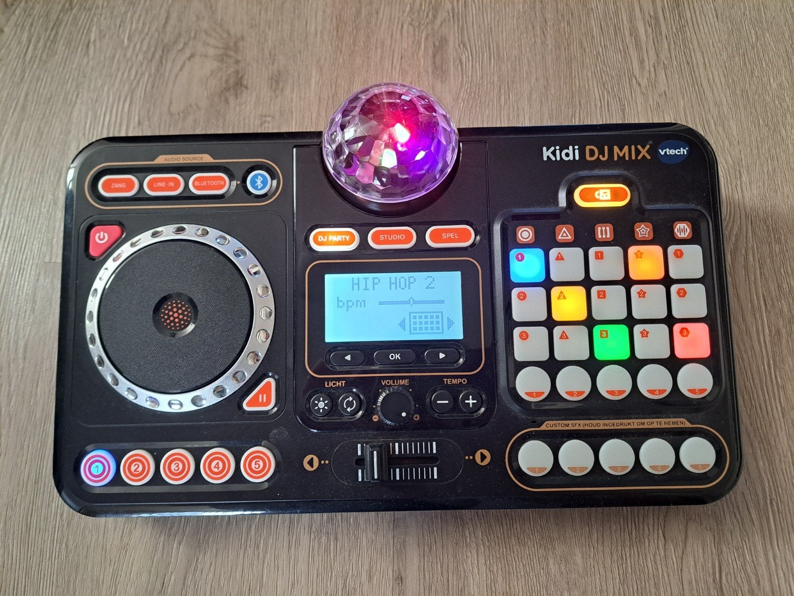 VTech Kidi DJ Mix - DJ-tafel met lichteffecten, Ophalen, Zo goed als nieuw, Jongen of Meisje