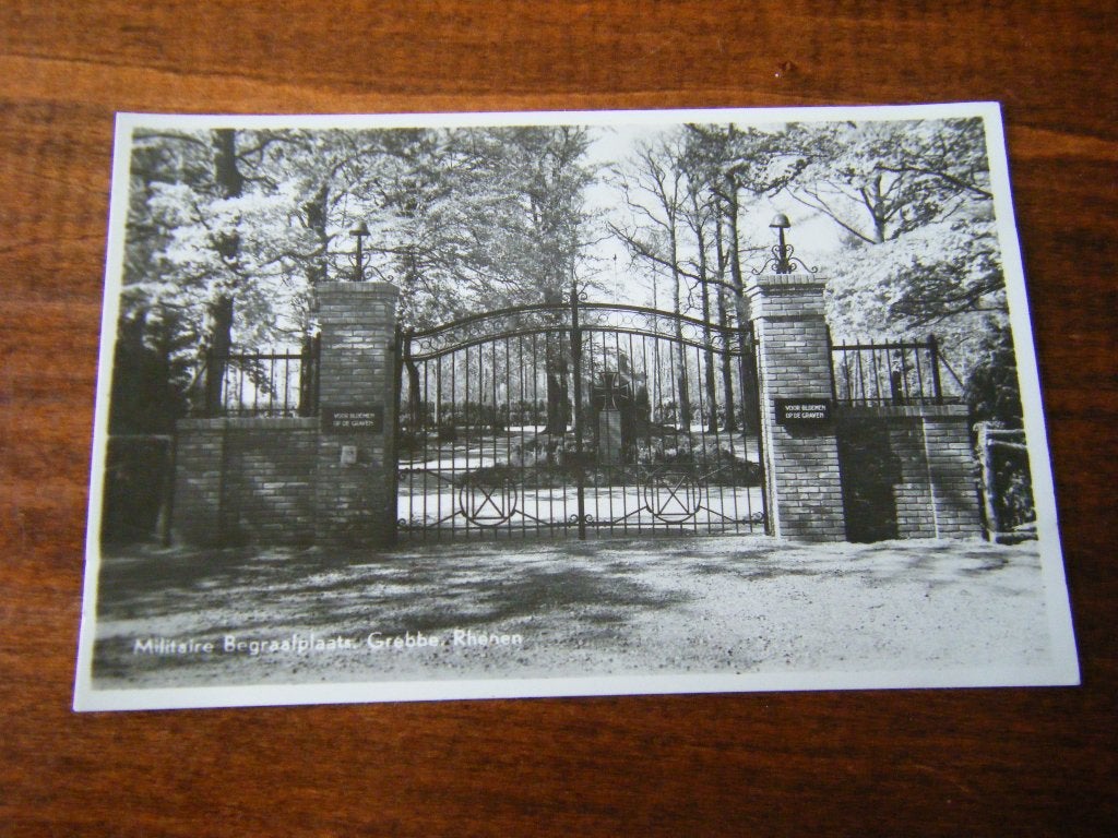 F43 - Rhenen - Grebbe - Begraafplaats - Mooi/Oud 2, Verzamelen, Ophalen of Verzenden, 1940 tot 1960, Utrecht