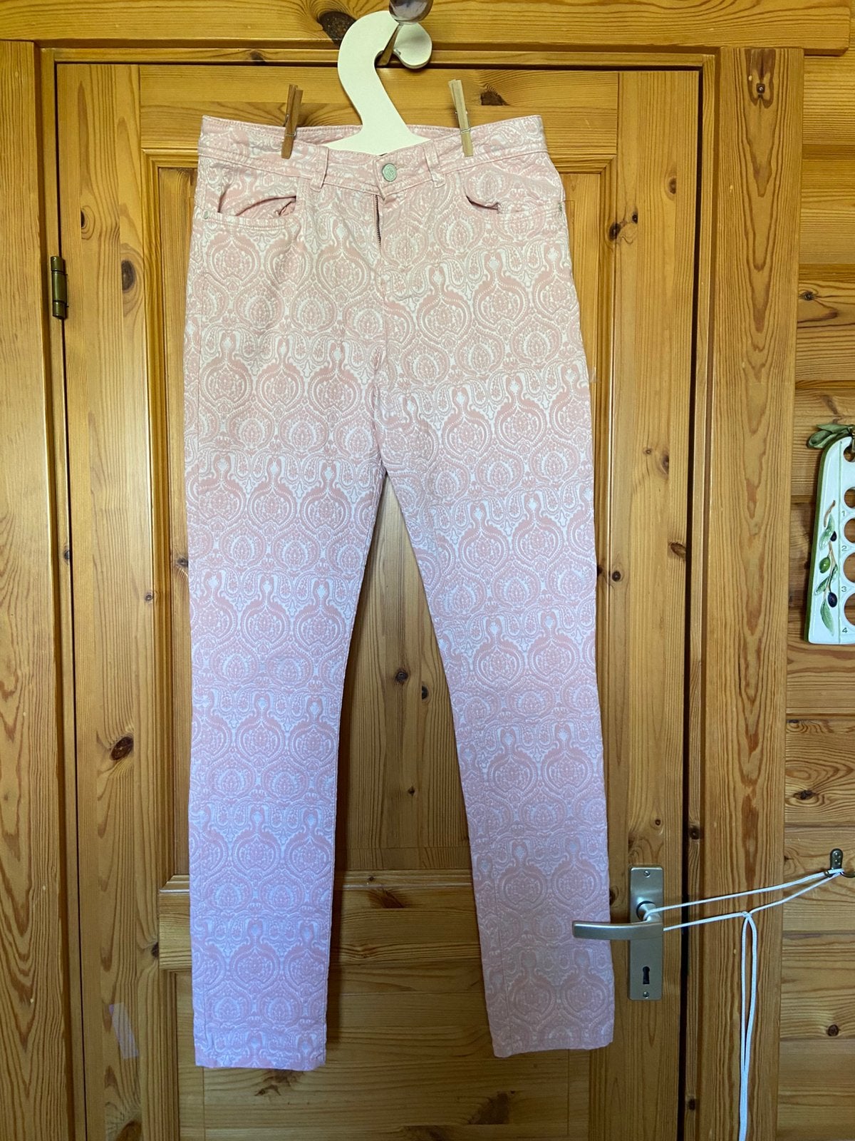 Broek zalm roze Tramontana 40 met design, Maat 38/40 (M), Ophalen of Verzenden, Zo goed als nieuw, Roze