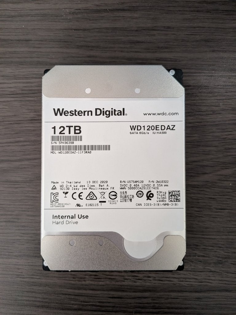 WD 12TB harde schijf WD120EDAZ SATA 3.5 inch, Intern, 12 TB, Zo goed als nieuw, Desktop