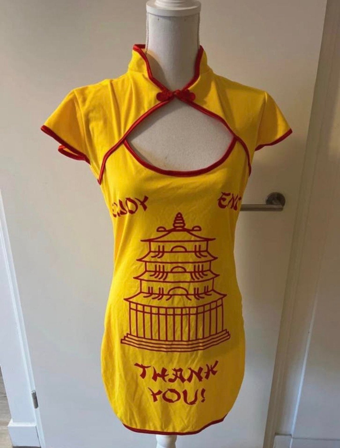Chinees kostuum afhaalchinees diverse maten, Ophalen of Verzenden, Nieuw, Carnaval, Kleding