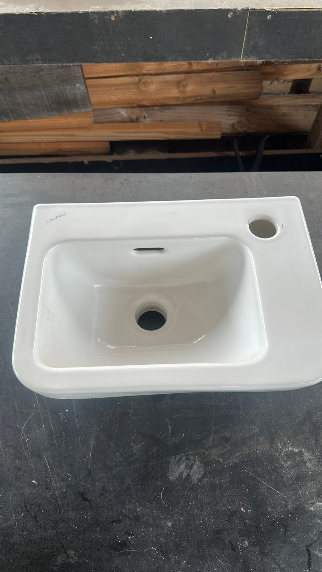 Keramiek fontein nieuw, Ophalen, Nieuw, Toilet