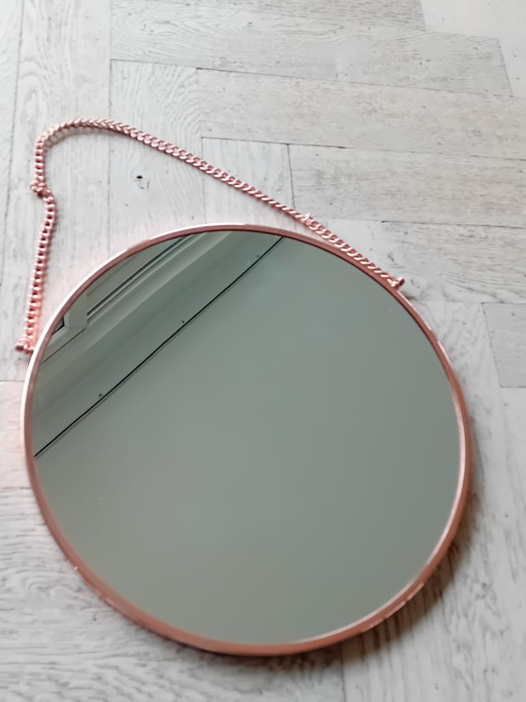 Ronde spiegel koperkleur met ketting, Huis en Inrichting, Woonaccessoires | Spiegels, Minder dan 50 cm, Rond, Ophalen of Verzenden