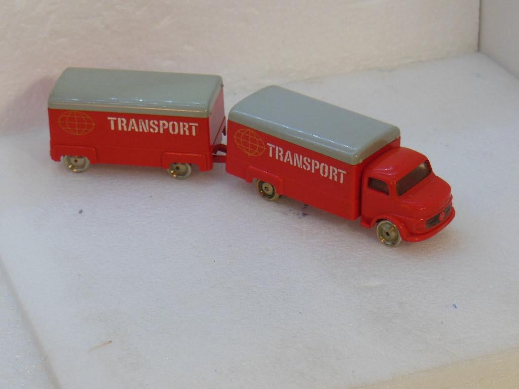 LEGO - TRANSPORT +Aanhangwagen - 1:87 - Rood, Hobby en Vrije tijd, Modelauto's | 1:87, Ophalen of Verzenden, Gebruikt, Bus of Vrachtwagen