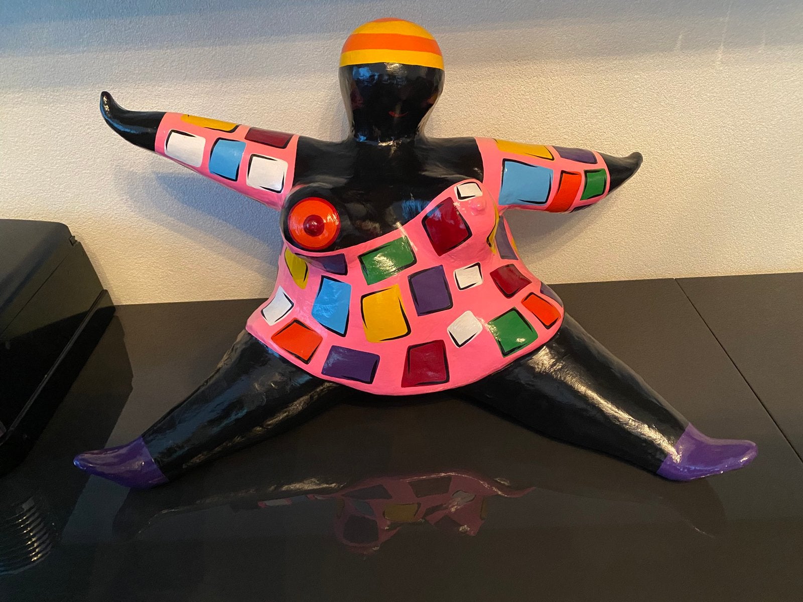 Trijnie Wubbolt sculptuur . Dikke dame, Ophalen