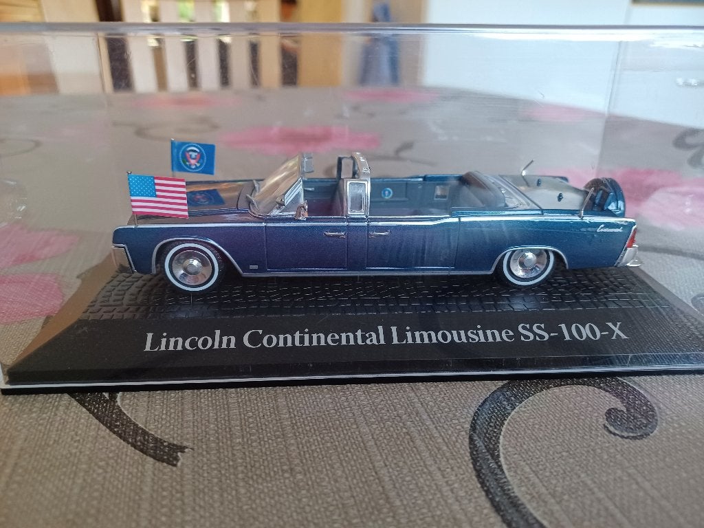 modelauto Lincoln Continental Limousine SS-100-X, Ophalen of Verzenden, Zo goed als nieuw, Auto