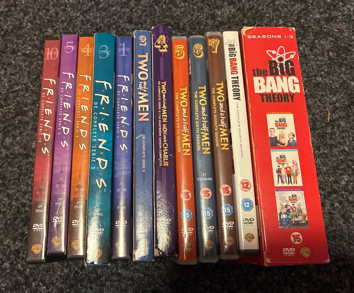 Diverse DVD boxsets: Friends, Two and a Half Men, Big Bang T, Cd's en Dvd's, Dvd's | Tv en Series, Gebruikt, Seizoen 1, Verzenden