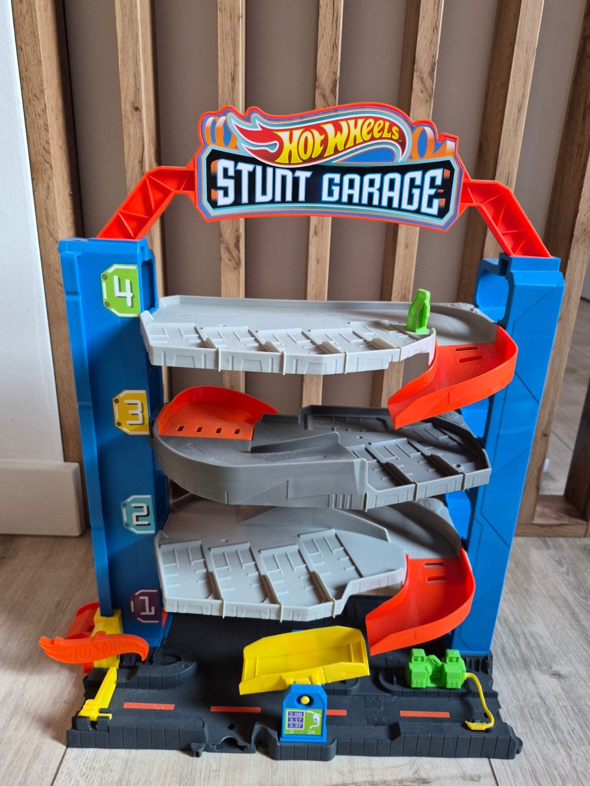 Hot Wheels Stunt Garage, Ophalen of Verzenden, Zo goed als nieuw