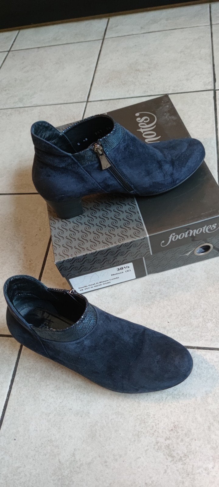 FOOTNOTES erg mooie enkel laarzen maat 38.5, Kleding | Dames, Schoenen, Ophalen of Verzenden, Zo goed als nieuw, Blauw
