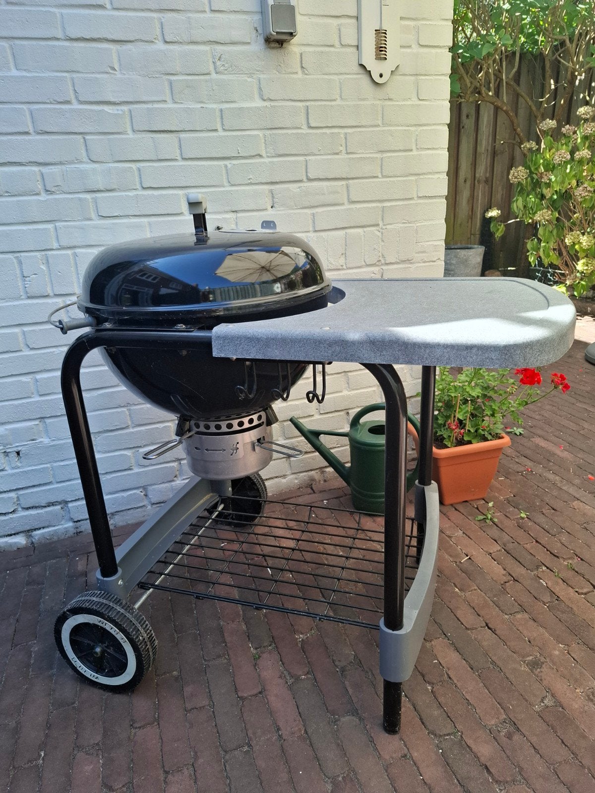 Weber barbecue met zijtafel, Tuin en Terras, Ophalen, Gebruikt, WEBER BBQ