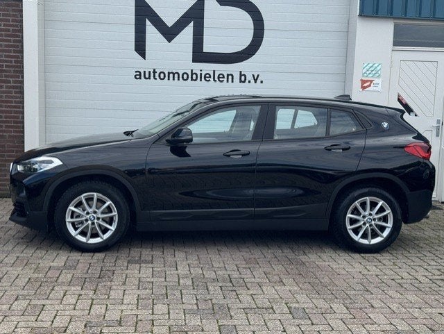 BMW X2 SDrive18i Executive - Sportstoelen - Leder -LED - NAP, Auto's, X2, Gebruikt, Zwart, 3 cilinders