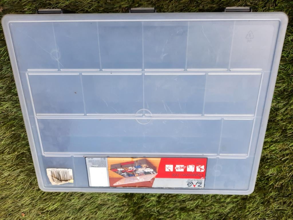 Opbergdoos met vakken - ideaal voor kleine onderdelen, Doe-het-zelf en Verbouw, Gereedschapskisten, Ophalen of Verzenden, Gebruikt