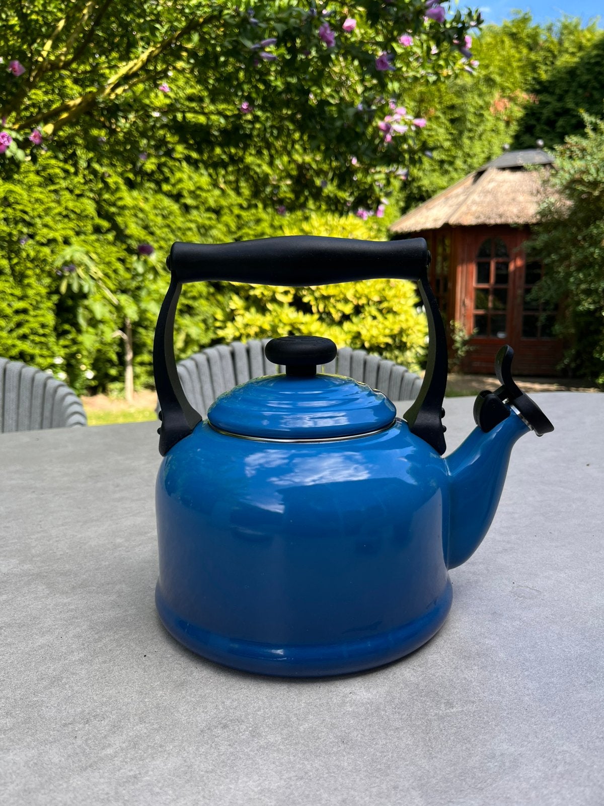 Fluitketel Creuset blauw, zeer goed, Le Creuset, Ophalen, Theepot/fluitketel, Gebruikt