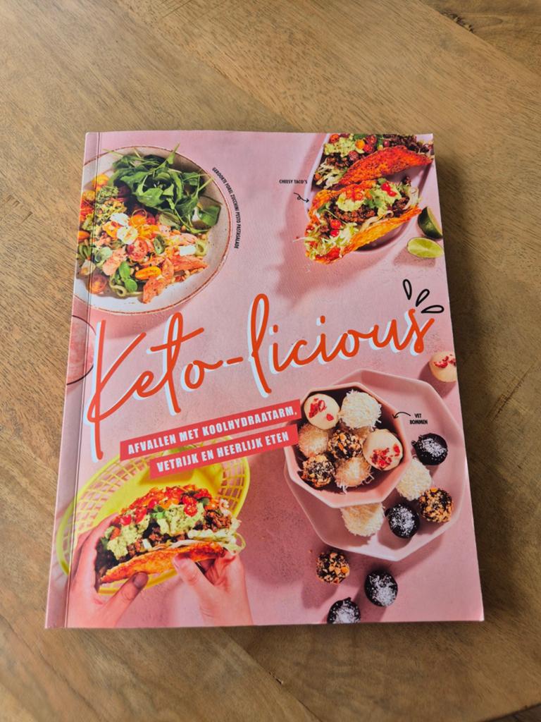 Keto-licious: Afvallen met koolhydraatarm, Boeken, Kookboeken, Onbekend, Verzenden, Gezond koken, Zo goed als nieuw