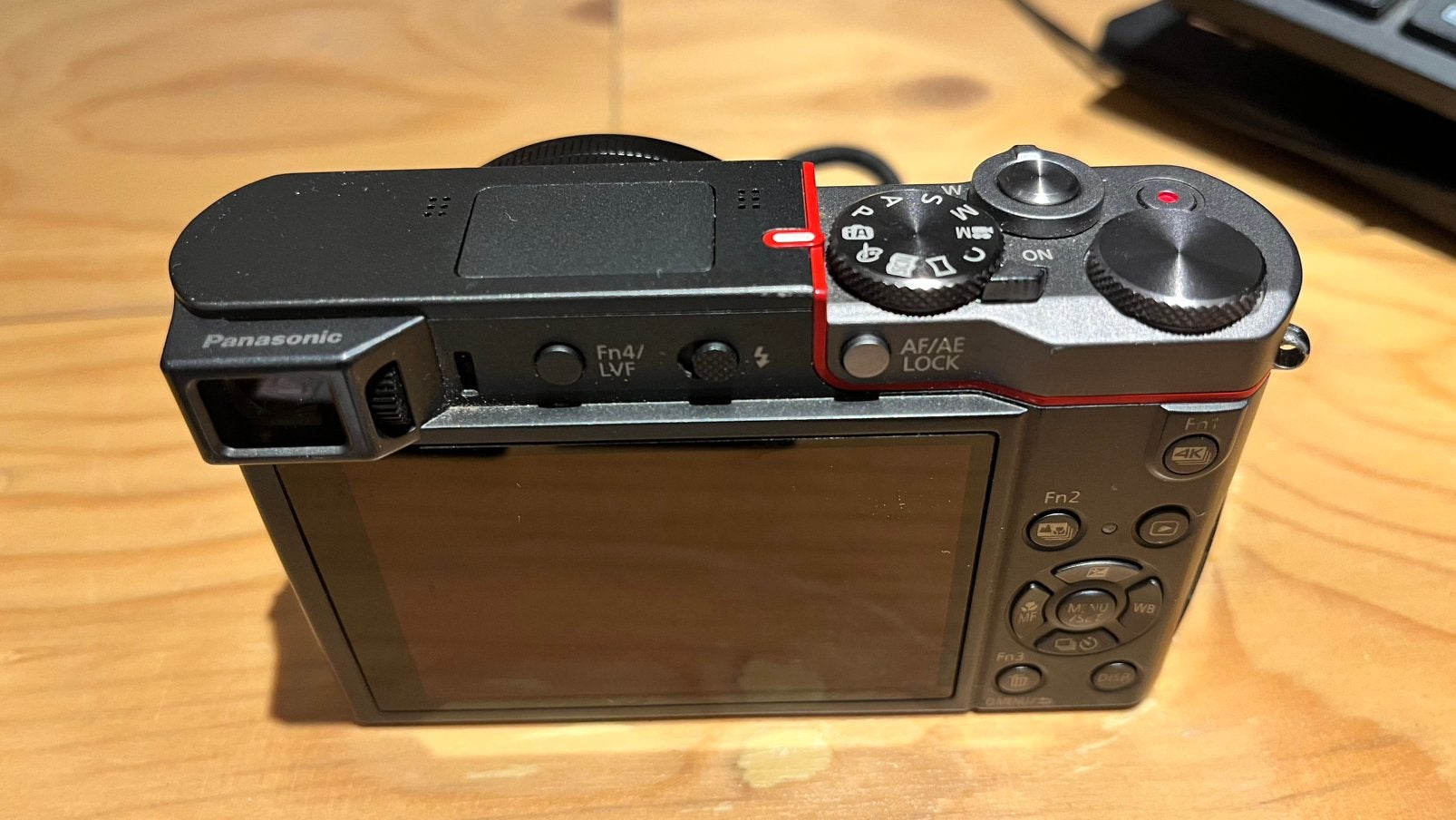 Panasonic Lumix DMC TZ100 met defect, Panasonic, Ophalen of Verzenden, Compactcamera, Niet werkend