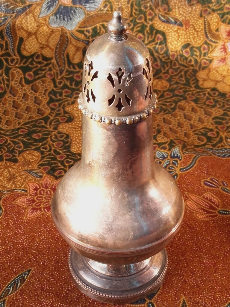 Mooie antieke silverplate strooier uit Engeland 16,2 cm., Antiek en Kunst, Ophalen of Verzenden
