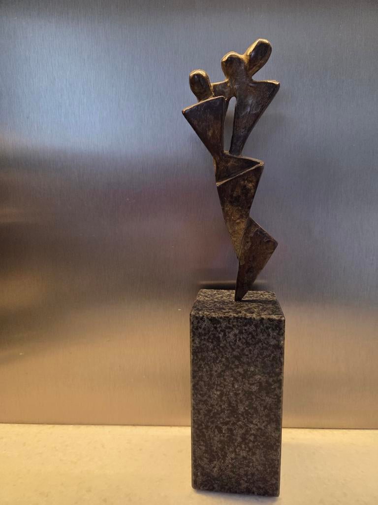 Bronzen beeld "Gezin" op sokkel - Modern abstract design, Groep mensen, Gepatineerd, Ophalen of Verzenden, Brons