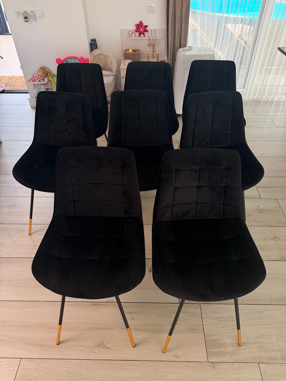 Set van 8 zwarte fluwelen eetkamerstoelen met gouden poten, Ophalen, Gebruikt, Zwart, Metaal