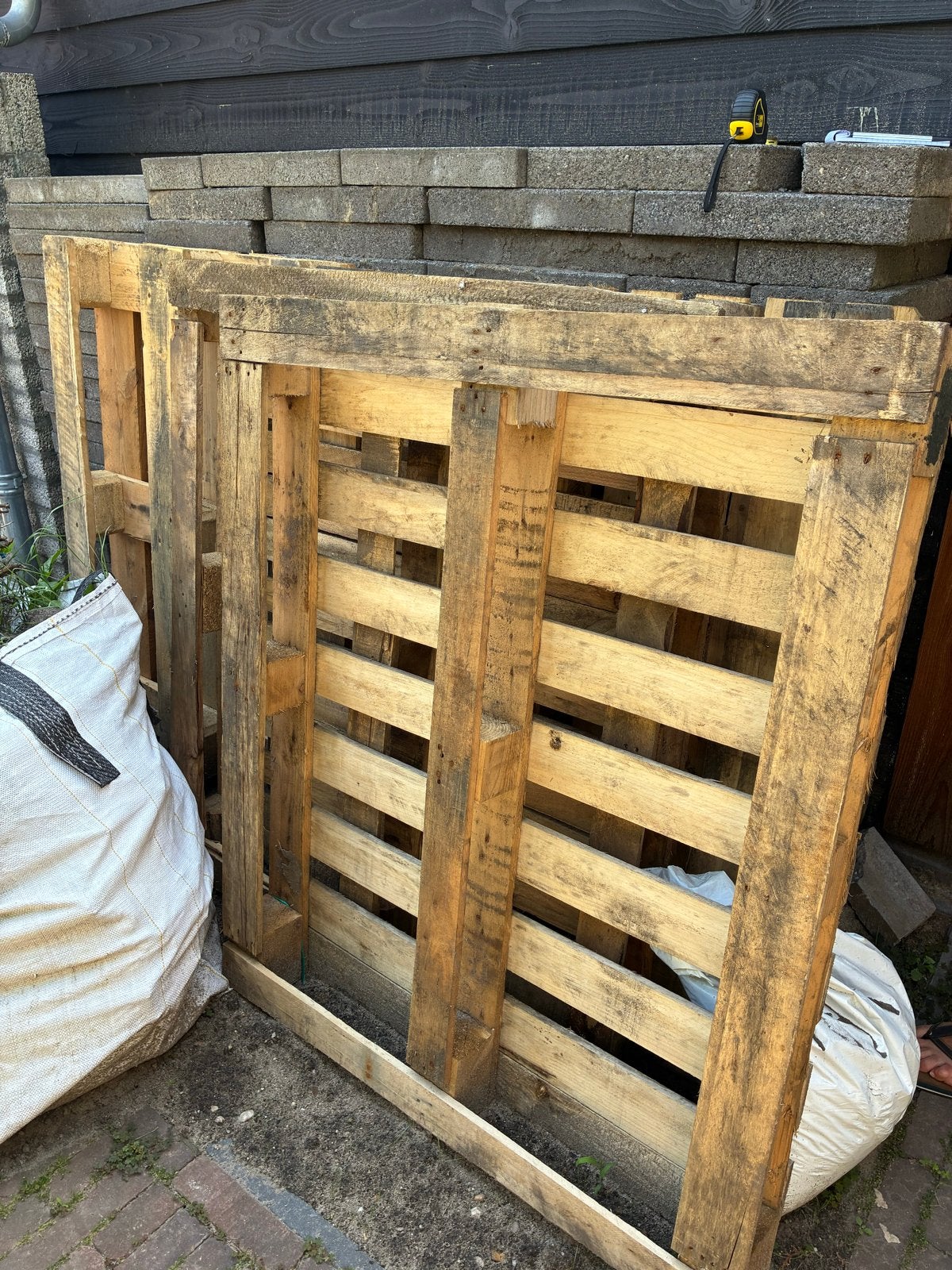 Pallets: 3x 100x120 cm en 1x 80x120 cm, Doe-het-zelf en Verbouw, Hout en Planken, Ophalen of Verzenden, Gebruikt, Pallet