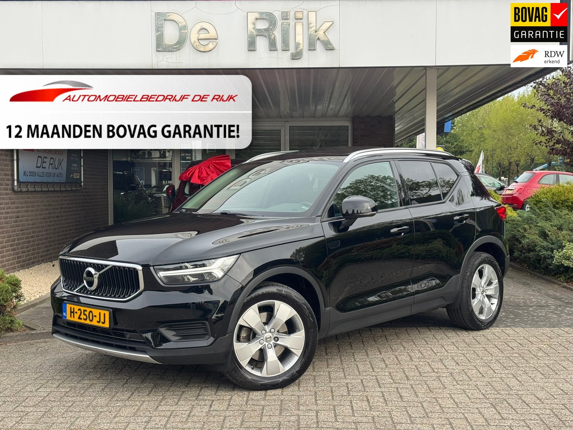 Volvo XC40 2.0 T4 | Panoramadak, Navi, Carplay/Android, Came, Dealer onderhouden, 15 km/l, 1969 cc, Leder en Stof