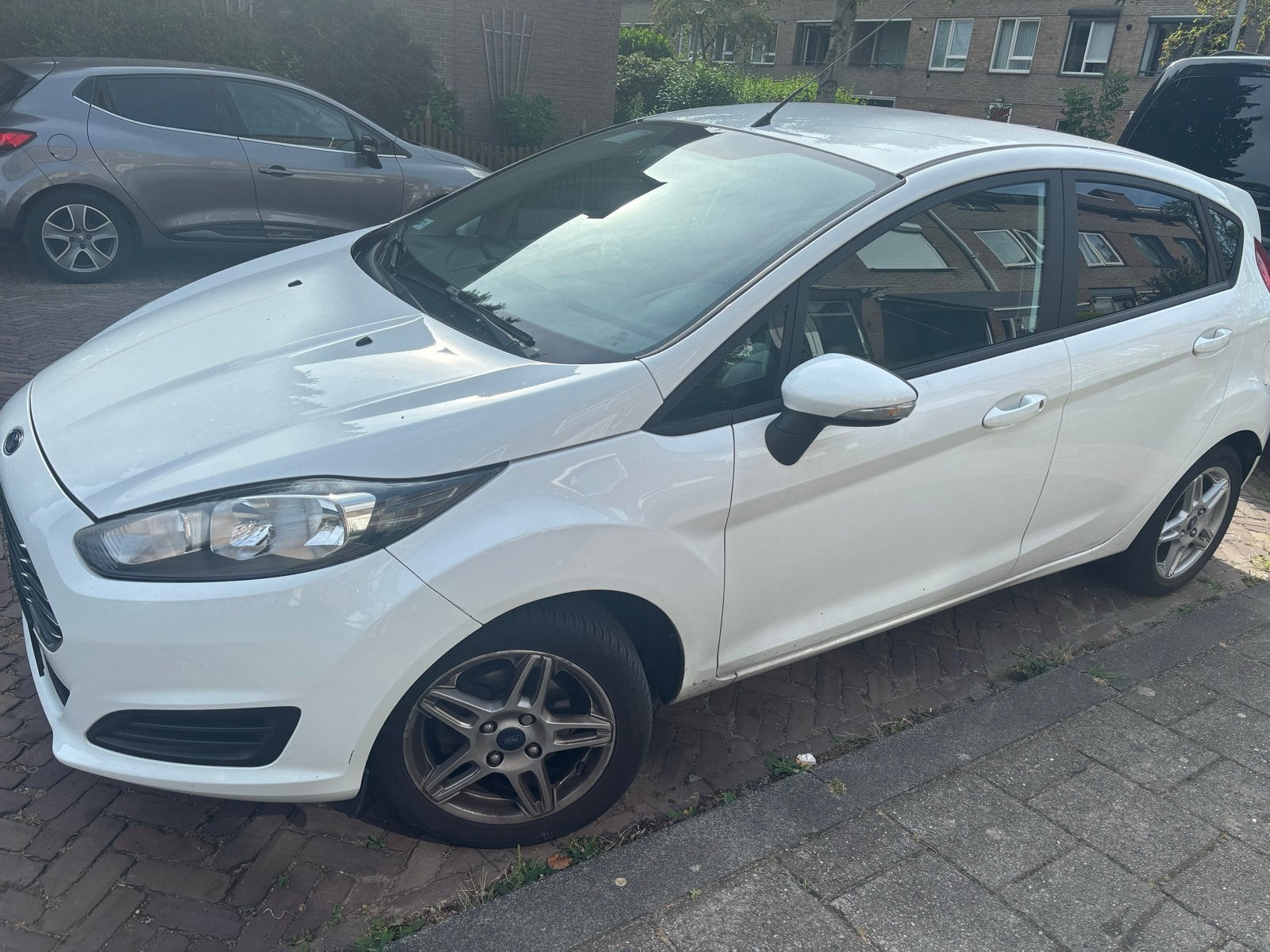 Ford Fiësta 2014 Wit AUTOMAAT (benzine), Auto's, Stof, 40 €/maand, 100 pk, Wit