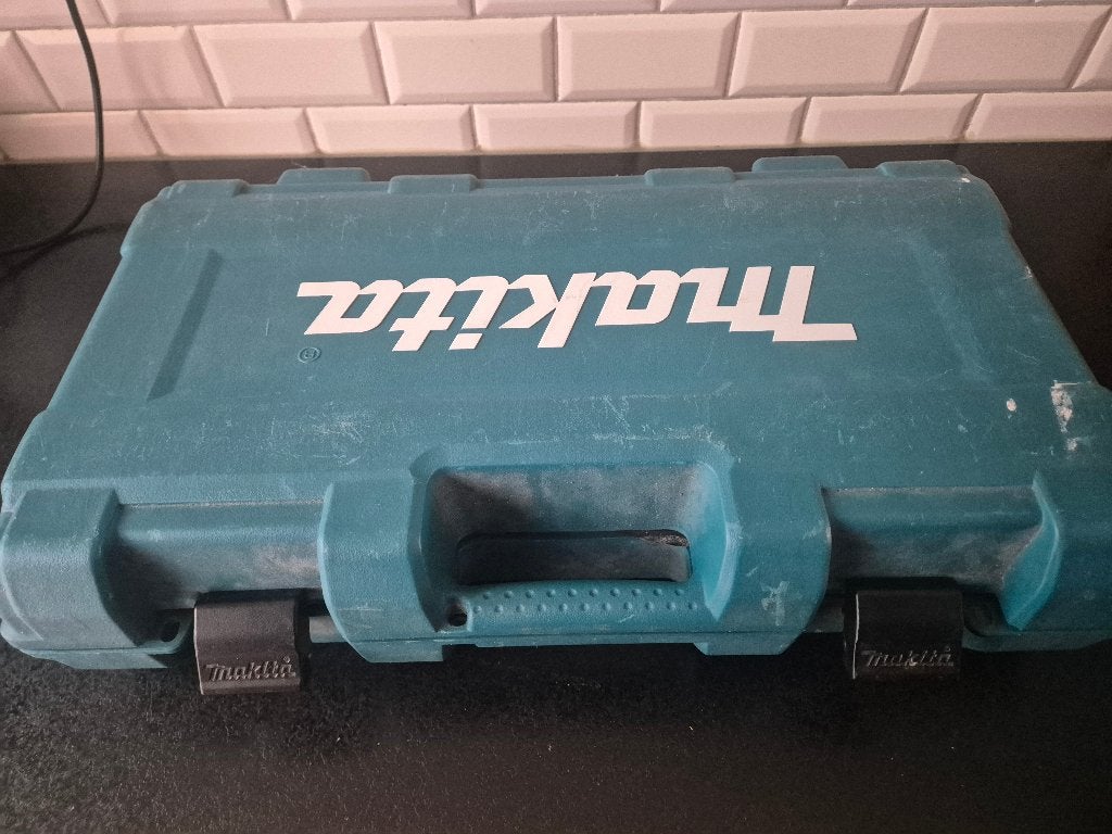 Makita reciprozaag JT3051t, Ophalen, 70 mm of meer, 600 tot 1200 watt, Zo goed als nieuw