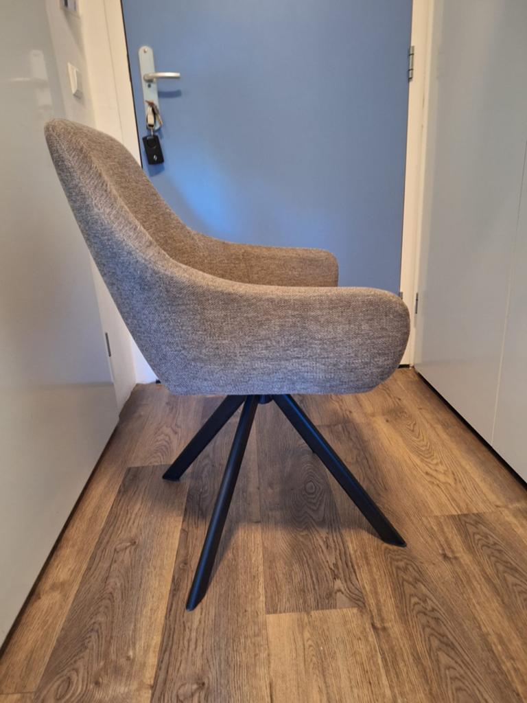 Twee Jysk draaibare eetkamerstoelen, zo goed als nieuw, Ophalen, Twee, Overige kleuren, Zo goed als nieuw
