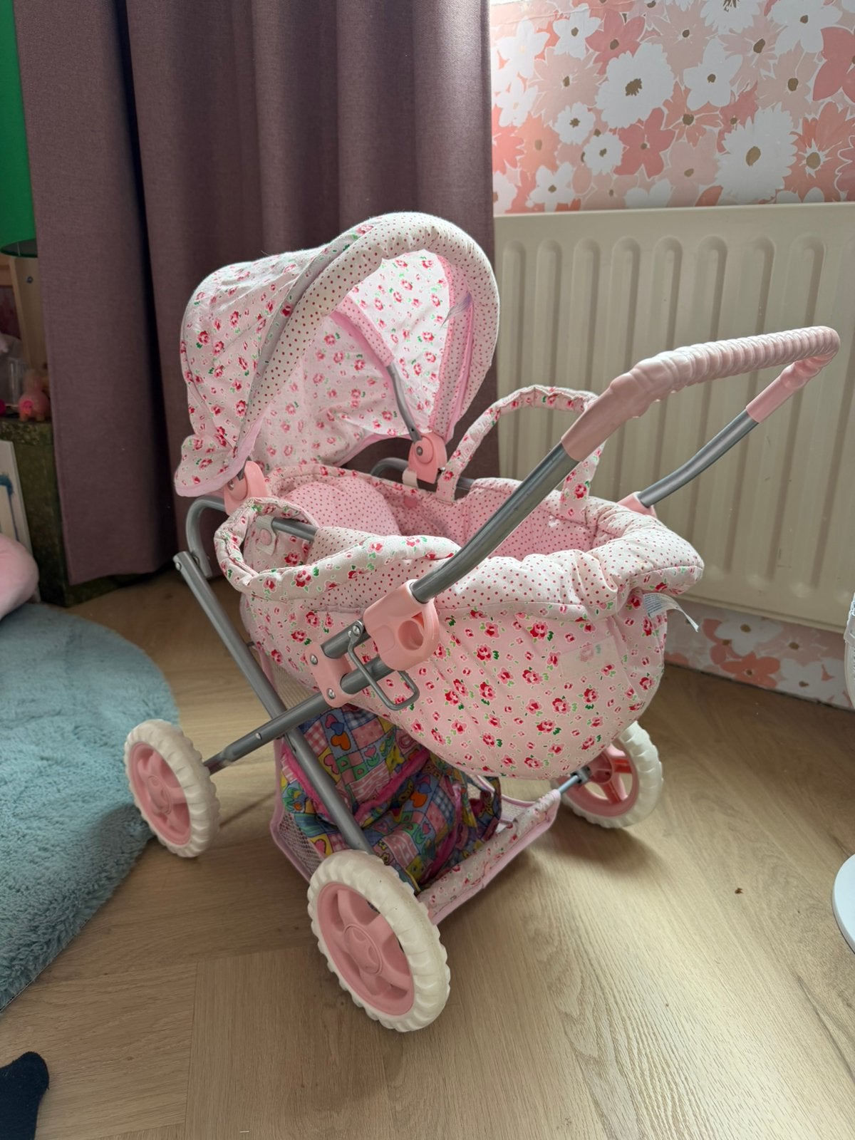 Poppenwagen roze bloemetjes, Ophalen, Gebruikt, Babypop