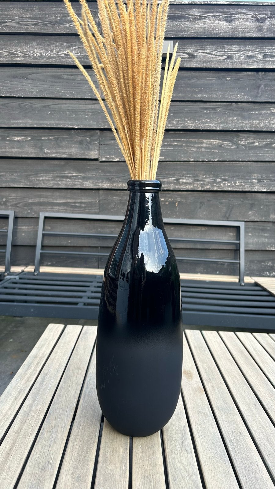 Set van 2 zwarte vazen met droogbloemen - pluimen, Huis en Inrichting, Ophalen, Gebruikt, Inclusief droogbloemen, Zwart