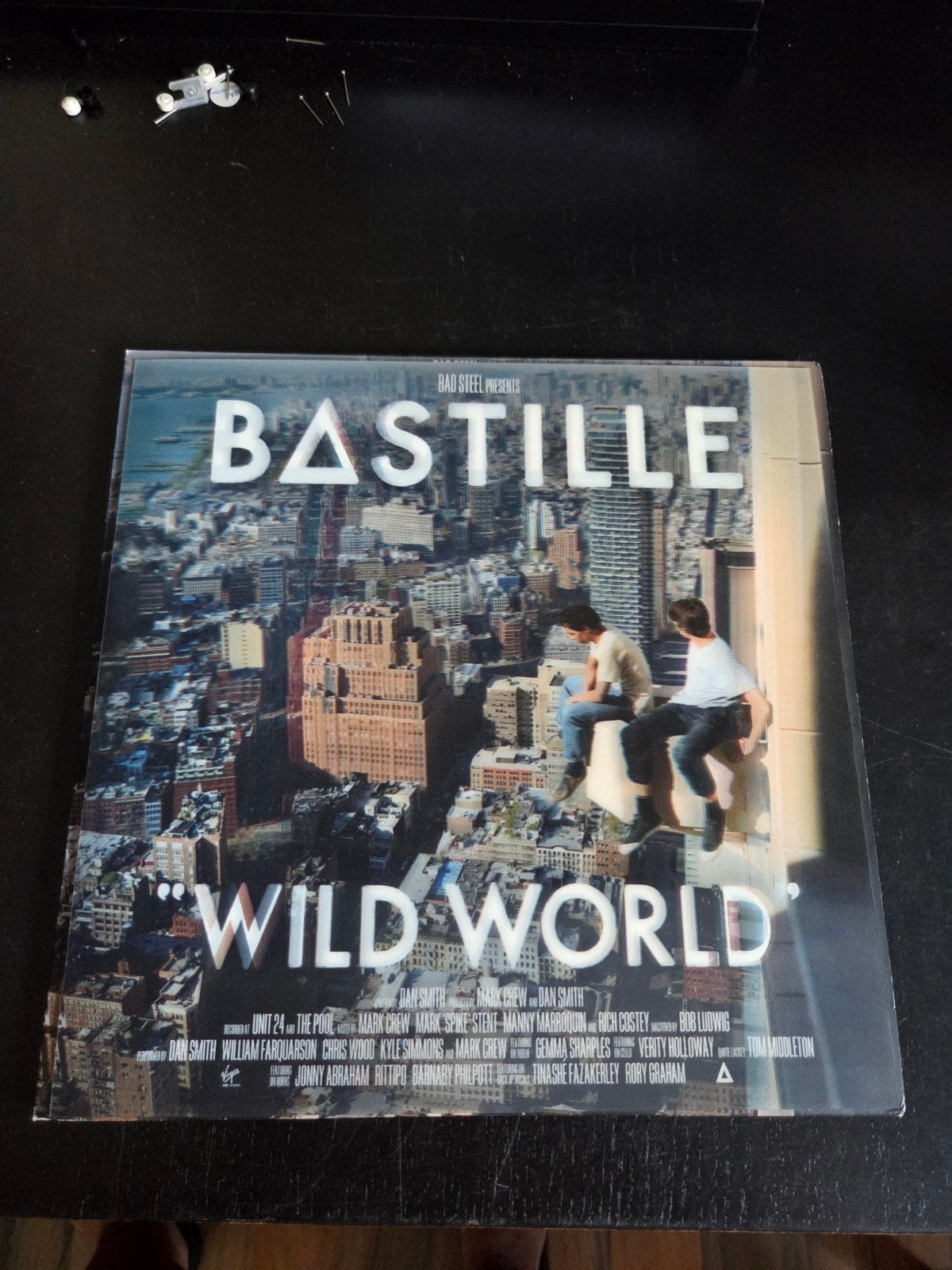 Bastille - Wild World (Dubbel Vinyl) z.g.a.n., Pop, Ophalen of Verzenden, 12 inch, Dubbel-LP