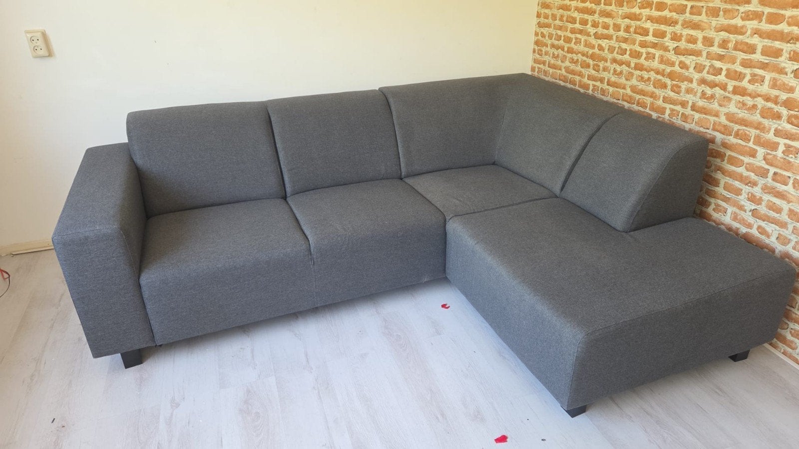 Hoekbank - Grijs - Gebruikt maar in nette staat, Ophalen, 250 tot 300 cm, Gebruikt, 100 tot 125 cm