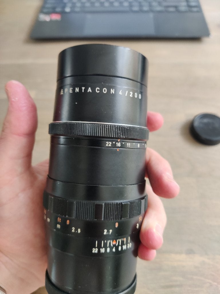 Pentacon 200mm/4 telelens, Handmatige focus, M42, Verzenden, Zo goed als nieuw