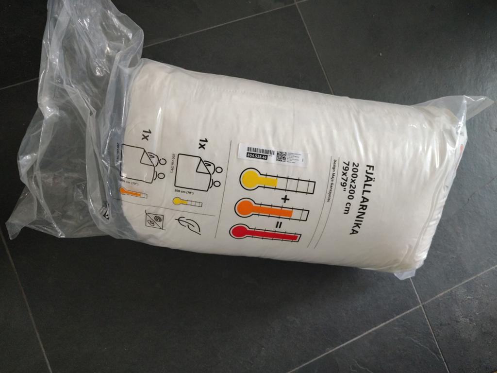 IKEA FJÄLLARNIKA Dekbed 200x200 cm - Zo goed als nieuw, Wit, Tweepersoons, Ophalen of Verzenden, Deken of Dekbed